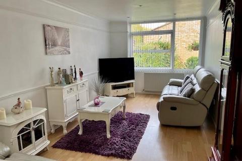 6 Ash Croft Court, New Ash Green, Longfield, DA3 8HJ