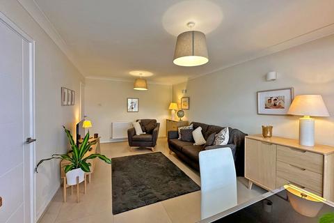 12 Bratch Park, Wombourne, Wolverhampton, WV5 8DF