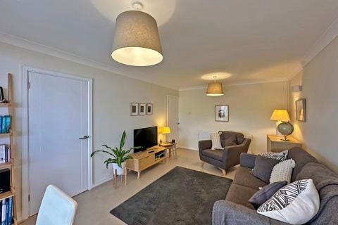 12 Bratch Park, Wombourne, Wolverhampton, WV5 8DF