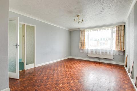 2 bedroom ground floor flat for sale, Marine Drive, Barton on Sea, New Milton, BH25