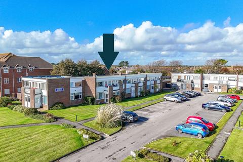 2 bedroom ground floor flat for sale, Marine Drive, Barton on Sea, New Milton, BH25