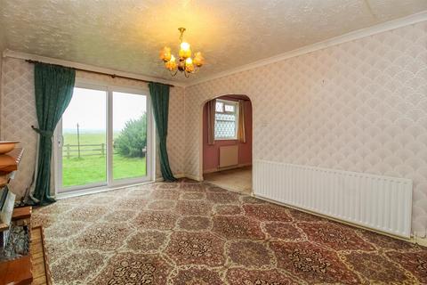 1 bedroom detached bungalow for sale, Rose Farm Close, Altofts WF6