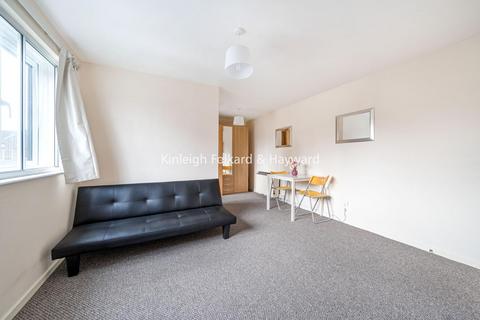 Studio for sale, Cumberlnad Place, Catford