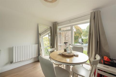 2 bedroom maisonette for sale, Coldharbour Lane, Harpenden