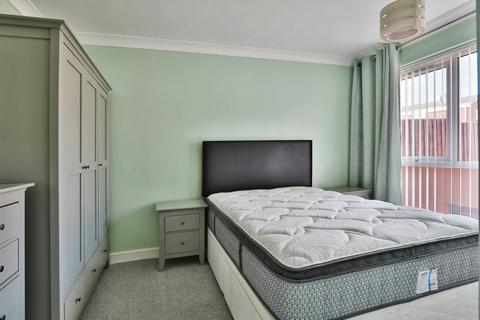 4 Holcroft Garth, Hedon, Hull, HU12 8LJ