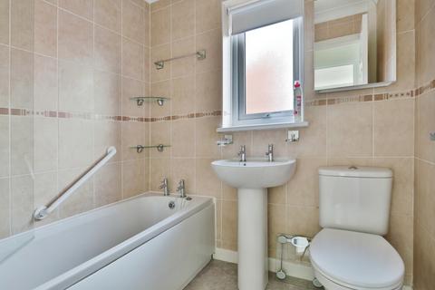4 Holcroft Garth, Hedon, Hull, HU12 8LJ