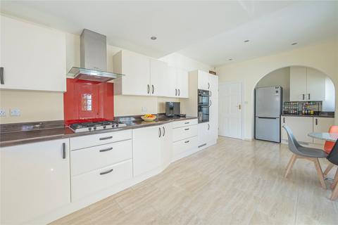 4 bedroom detached house for sale, Falkland Gardens, Leeds, West Yorkshire