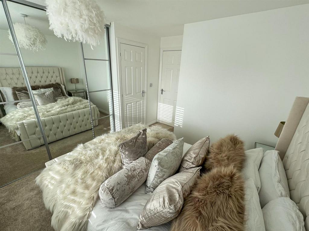 Thumbnail image0 (4).jpg