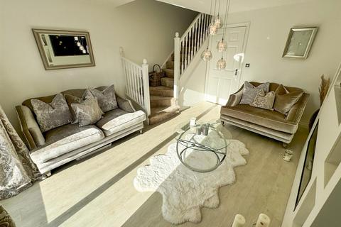53 Yardley Close, Corby, NN17 2YE