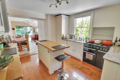 5 bedroom semi-detached house for sale, Hamilton Road, Reading