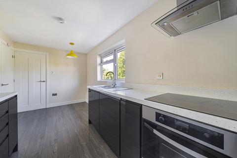 2 bedroom apartment for sale, St. Welcumes Way, Harrietsham, Maidstone, Kent, ME17