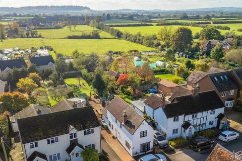 2 bedroom detached house for sale, Lower Street, Aylesbury HP22