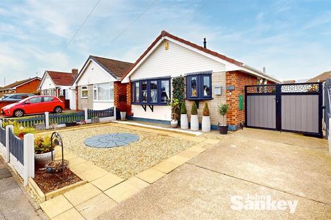 2 bedroom detached bungalow for sale, Worcester Avenue, Mansfield Woodhouse, Mansfield