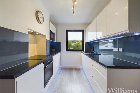 3 bedroom duplex for sale, The Hall Walk London Road, Berkhamsted HP4