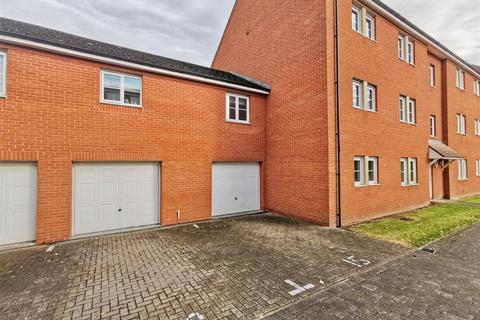 2 bedroom apartment to rent, Humber Street, Hilton, Derby