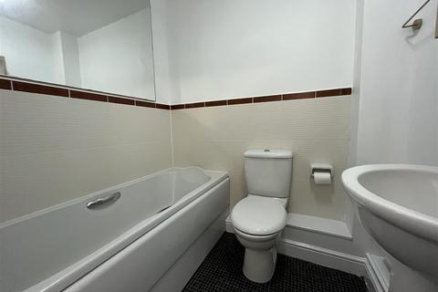 2 bedroom apartment to rent, Humber Street, Hilton, Derby