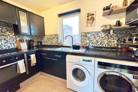 1 bedroom flat for sale, Balcombe Road, Peacehaven