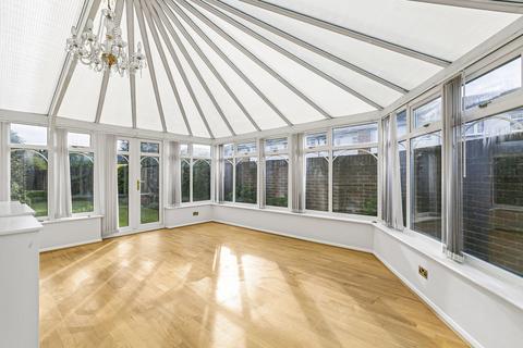 20 Garrick Close, Staines, TW18 2PQ