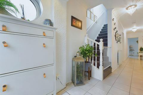 undefined, Greentrees Close, Lancing, BN15 9SX
