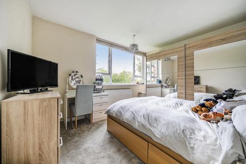 2 bedroom apartment for sale, Wythfield Road, London