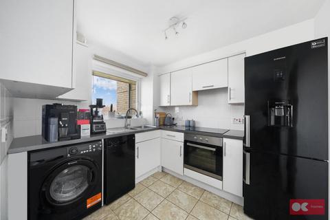 2 bedroom flat for sale, Hogg Lane, Grays RM17