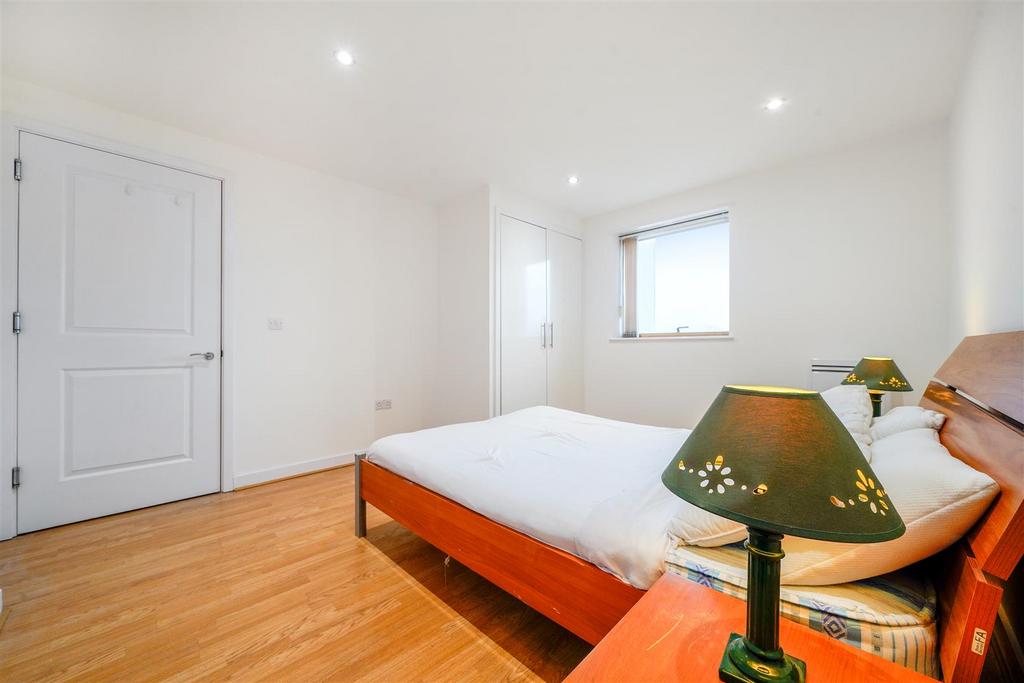 Flat 40, Reed House - Jx Xira C8g Nu Pf Xs Dyk T0.jpg