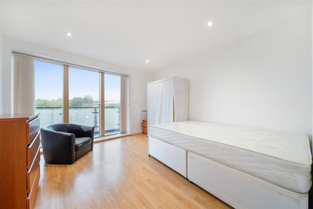 Flat 40, Reed House - GMnq Mw3uw8 Zl8r Ppd1c8.jpg