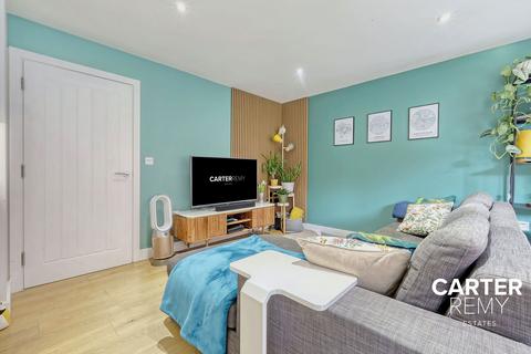 Apartment 4, Pullman Court Pullman Square, Grays, RM17 6FN