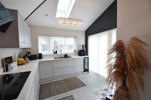 23 Festival Crescent, New Inn, Pontypool, NP4 0NA