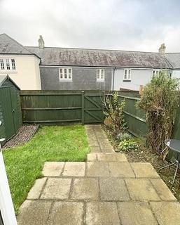 3 bedroom end of terrace house to rent, Lister Way, Totnes