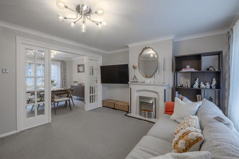 4 bedroom detached house for sale, Montague Way, Billericay, Essex