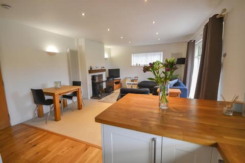 37 Bescar Lane, Ollerton, Newark, NG22 9BS