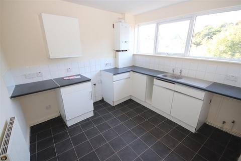 3 bedroom flat to rent, Crayford High Street, Crayford, Dartford