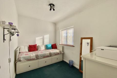 3 Fir Tree Avenue, West Drayton, UB7 9ET