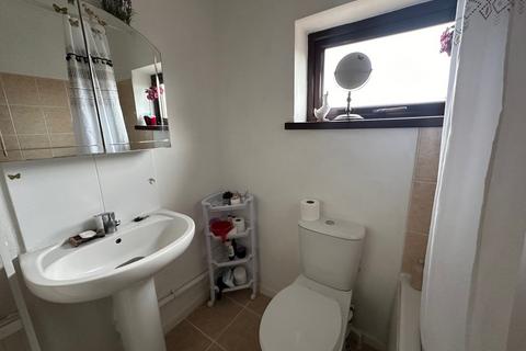 103 Fenton Fields, Rotherham, S61 3SU
