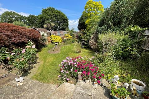 2 Randall Drive, Hornchurch, RM12 6SX