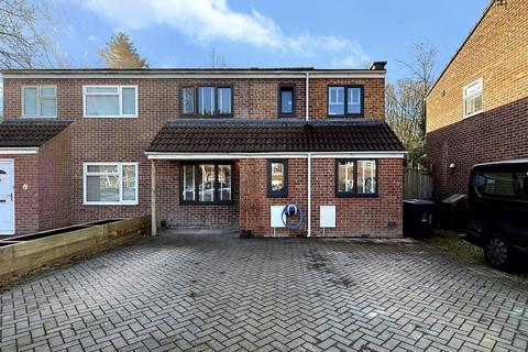 4 bedroom semi-detached house for sale, Rocher Close, Westbury