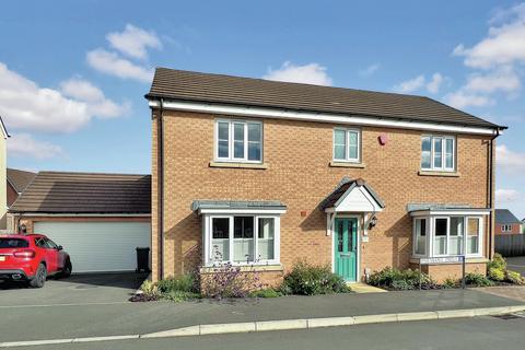 4 bedroom detached house for sale, Pheasant Drive, Trowbridge