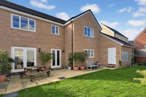 4 bedroom detached house for sale, Pheasant Drive, Trowbridge