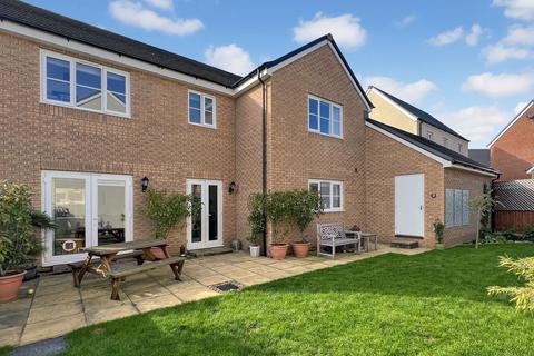 19 Pheasant Drive, Trowbridge, BA14 7FW