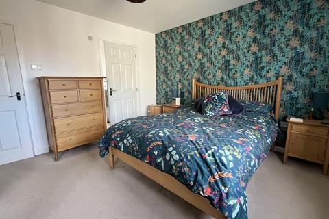 19 Pheasant Drive, Trowbridge, BA14 7FW