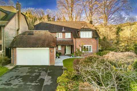 5 bedroom detached house for sale, 2 Hill Gardens, Streatley on Thames, RG8