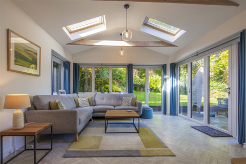 2 Hill Gardens, Streatley, Reading, RG8 9QF