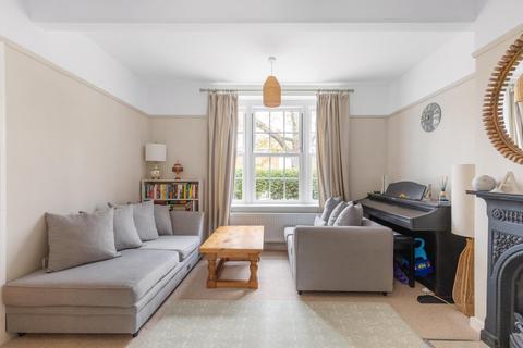 115 Cuckoo Avenue, London, W7 1BW
