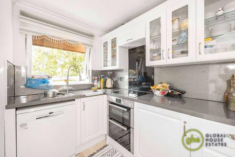 1 bedroom flat for sale, Elminghton Road, Camberwell, London