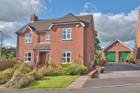 4 bedroom detached house for sale, Churnet Close, Mayfield