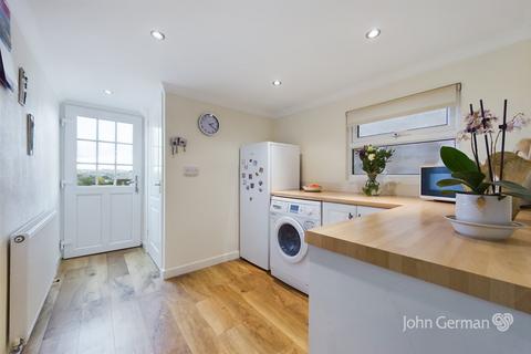28 Broomyclose Lane, Stramshall, Uttoxeter, ST14 5AN