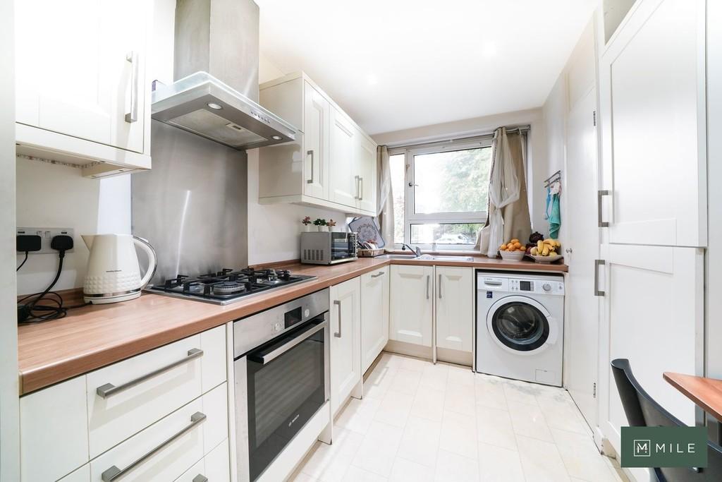 Flat 4, Yates Court - y79 LKC3sp EZa BAi D2zth