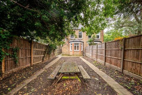 1 bedroom house for sale, Thornsbeach Road, Catford, London, SE6