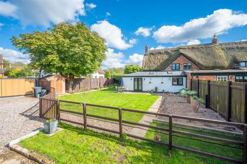 2 bedroom end of terrace house for sale, Church Street, Hampton Lucy CV35